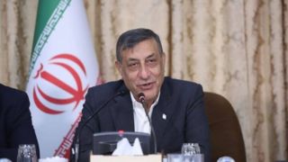 قائمپناه: ترامپ به دنبال کنترل منابع نفتی ایران است قائمپناه: ترامپ به دنبال کنترل منابع نفتی ایران است