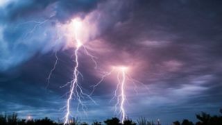  هشدار زرد هواشناسی برای ۱۰ استان صادر شد / رگبار و رعدوبرق در راه است