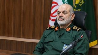 سرلشکر وحیدی: جوان ایرانی در هر میدانی از عزت میهن خود دفاع می‌کند