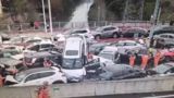 تصادف زنجیره‌ای بیش از ۱۰۰ خودرو در شرق چین + فیلم