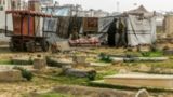 جریان زندگی در میان قبرستان‌های غزه