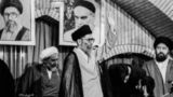 تصاویر قدیمی از سخنرانی رهبر شهید در سالروز رحلت امام(ره)