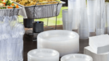 چای و غذای داغ را در ظروف یکبار مصرف پلاستیکی نریزید چای و غذای داغ را در ظروف یکبار مصرف پلاستیکی نریزید