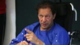 عمران خان به بیمارستان منتقل شد